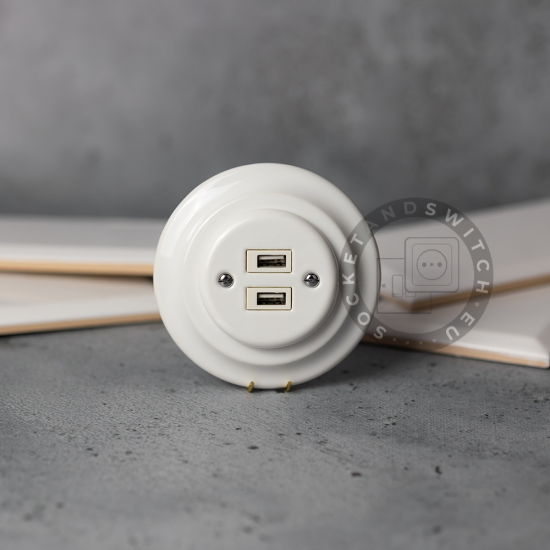 Flush-Mounted Porcelain USB Socket