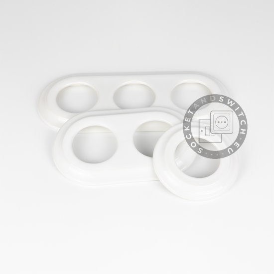 Flush-Mounted Triple Round Ceramic Frame